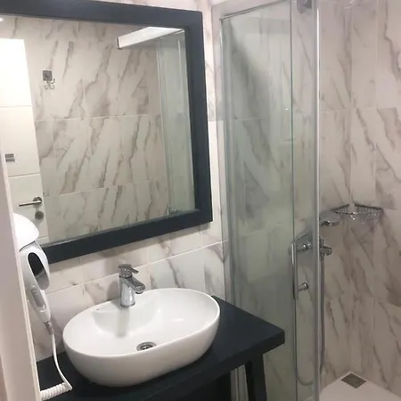 Hotel Mi *